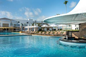 JAZMIN SWIM-UP BAR & DECK - Nickelodeon Punta Cana Resort - All Inclusive Beach Resort